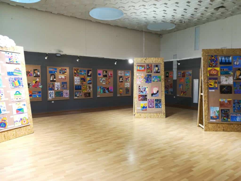 Με επιτυχία η ετήσια Έκθεση ζωγραφικής των μικρών καλλιτεχνών του 